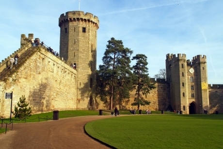 Warwick Castle announces new group tours for 2016